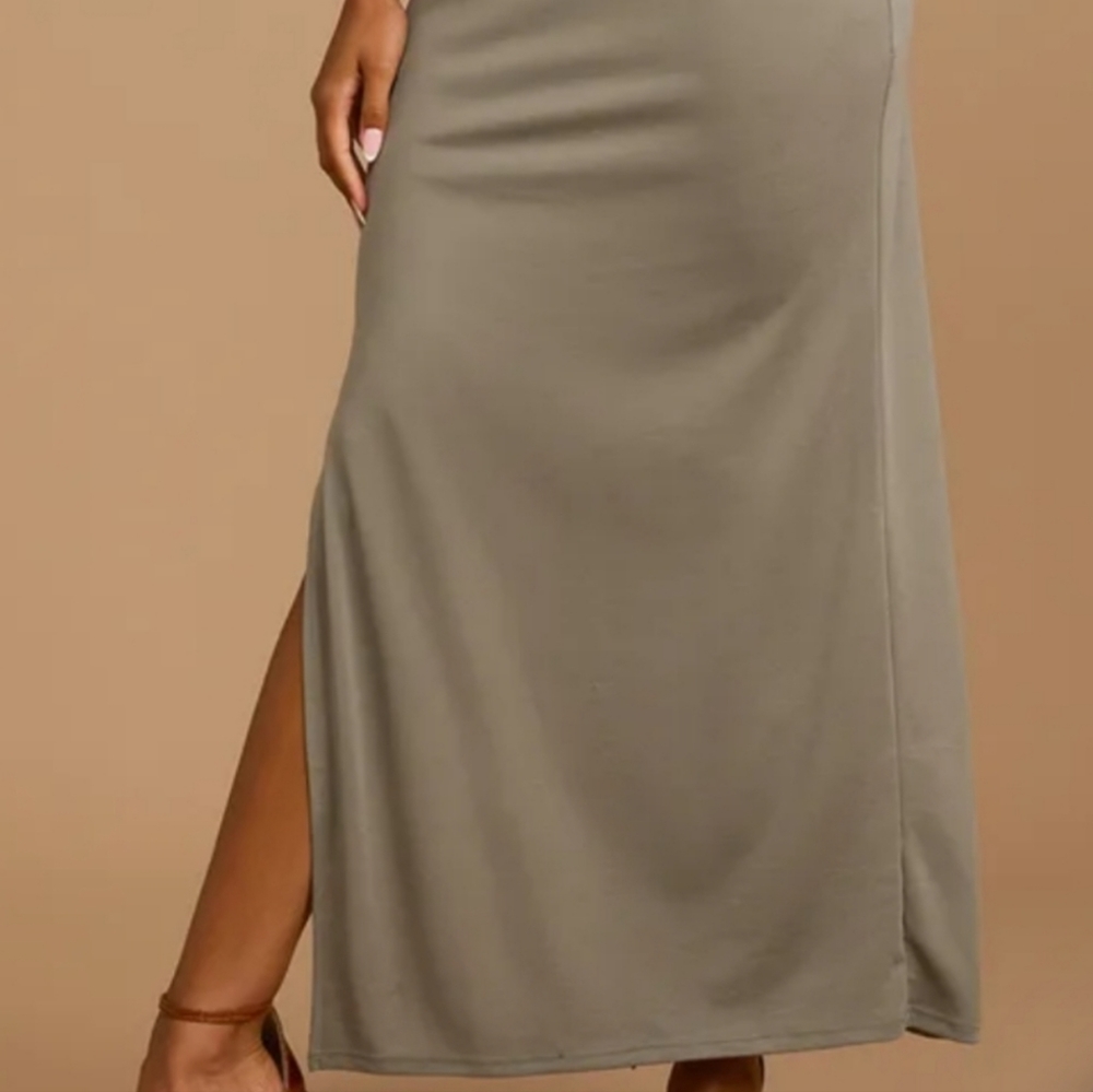 ****SOLD****NWT Lulu's Green Short Sleeve Fitted Maxi Dress Dress - Picture 5 of 17
